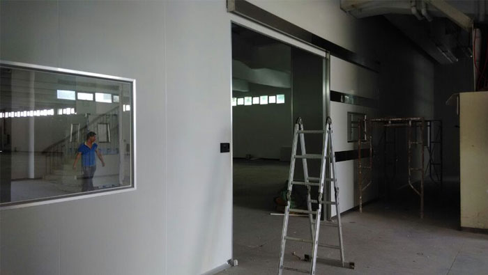 中山市龙煜塑料有限公司单开自动门工程2图片1