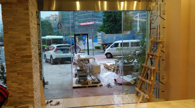 中山港碧梅口腔自动门工程